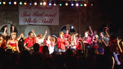 1000x563_sonoma_red_and_white_ball_dave_martins_house_party