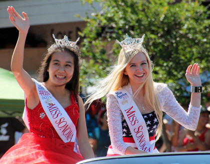 Miss Teen Sonoma and Miss Sonoma (Sarah Stierch, CC BY 4.0)