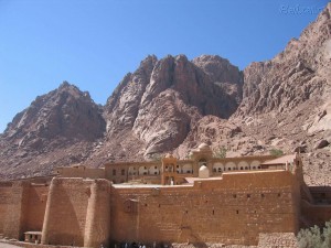 mosteiro-sta.-catarina-aofundo-montesinai